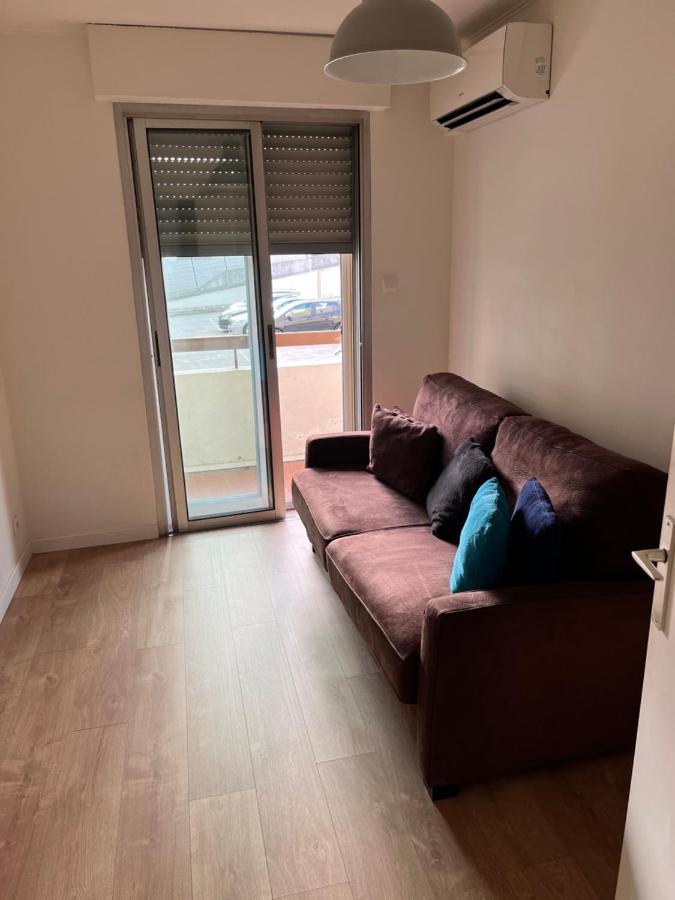 Superbe Appartement Au Bord De Plage Cros De Cagnes 外观 照片