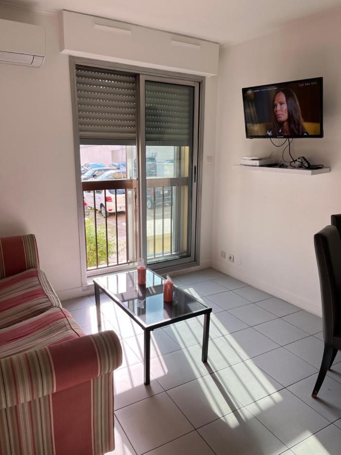 Superbe Appartement Au Bord De Plage Cros De Cagnes 外观 照片