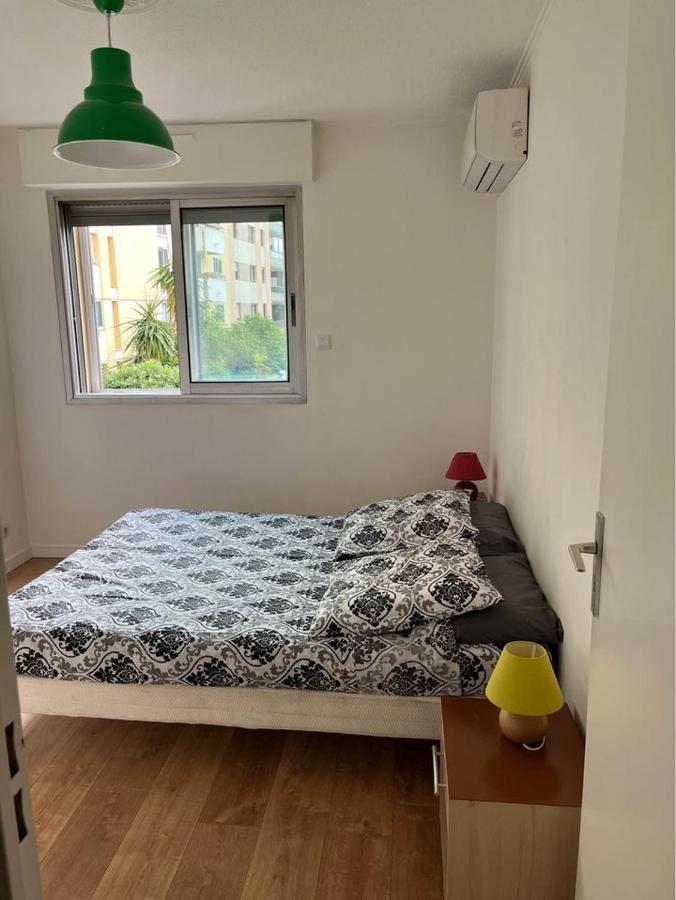 Superbe Appartement Au Bord De Plage Cros De Cagnes 外观 照片
